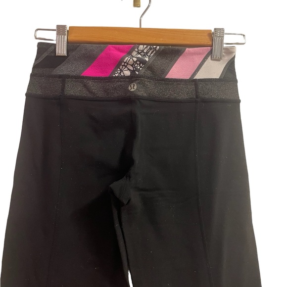 Lululemon Reversible Groove Pants black/black pink white  Mid Rise 4 Flare - Picture 5 of 10